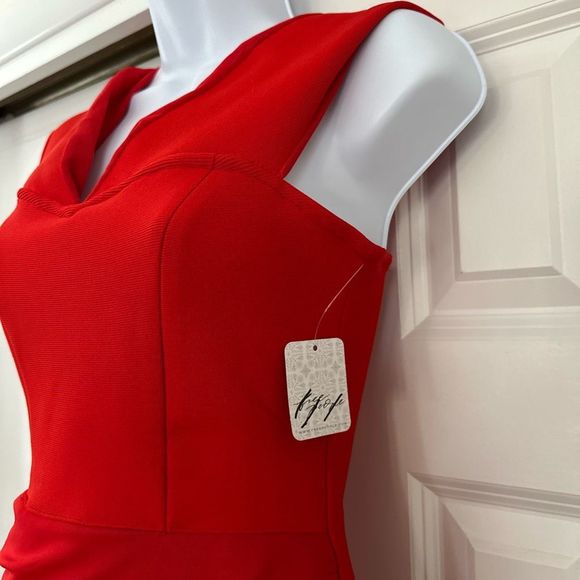 Free People  by ELLIATT Praise Mini Red Dress Stretch Ruched Slim Fit - Picture 9 of 11
